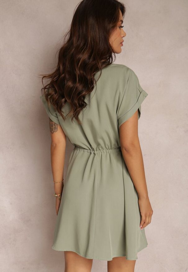 Renee - Zielona Sukienka Iphitose. Kolor: zielony. Materiał: bawełna, tkanina. Długość: mini