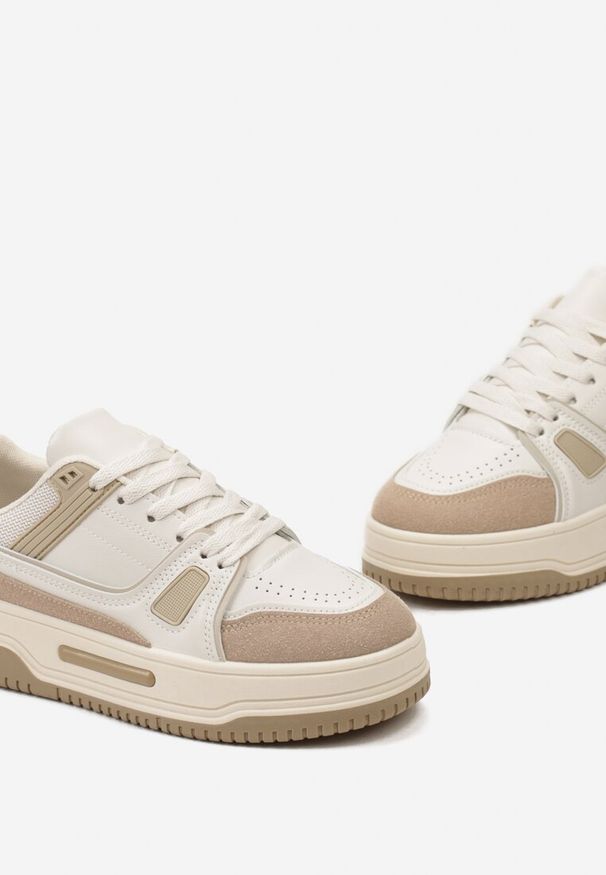 Born2be - Ciemnobeżowe Sneakersy na Grubej Podeszwie ze Wstawkami z Ekozamszu Arainela. Kolor: beżowy
