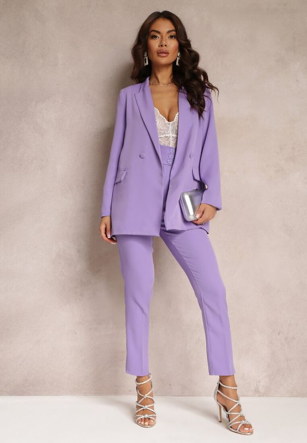 Renee - Jasnofioletowa Marynarka Dwurzędowa Tanou. Kolor: fioletowy. Długość rękawa: długi rękaw. Długość: długie. Styl: elegancki, klasyczny