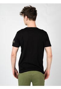 Iceberg T-Shirt | F01C6307 | Mężczyzna | Czarny. Okazja: na co dzień. Kolor: czarny. Materiał: bawełna. Wzór: nadruk. Styl: klasyczny, casual, elegancki #3