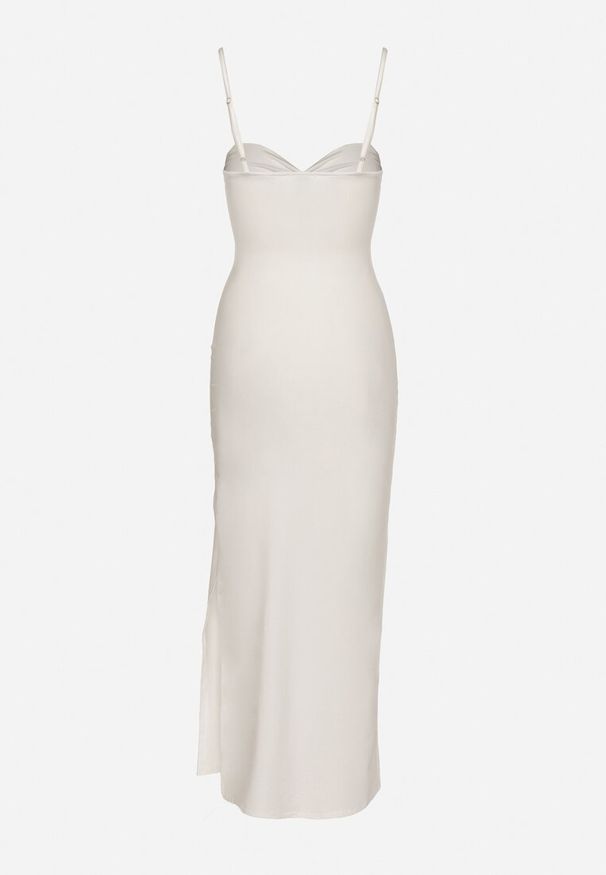 Born2be - Biała Sukienka Dopasowana na Ramiączkach z Wycięciami pod Biustem i Metalowymi Detalami Galentia. Okazja: na co dzień. Kolor: biały. Długość rękawa: na ramiączkach. Styl: casual, klasyczny