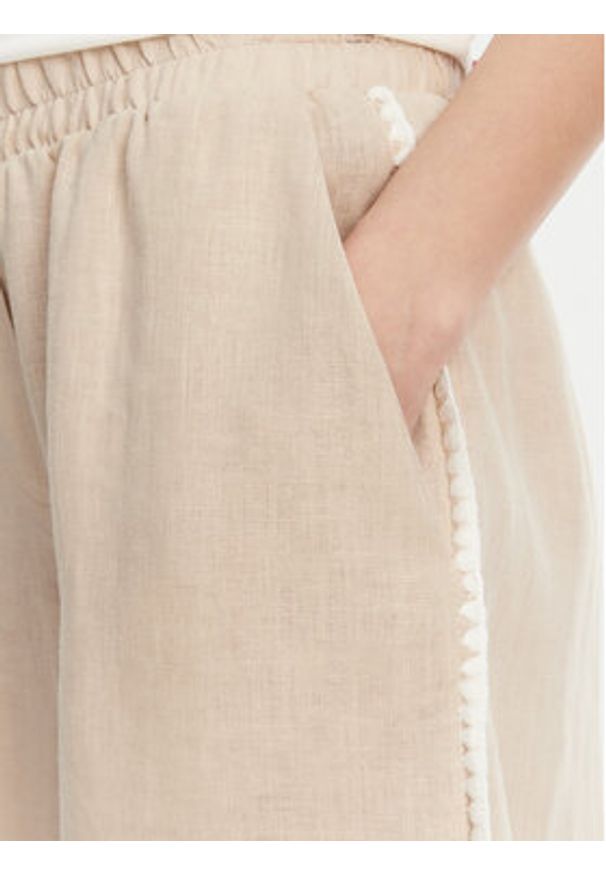 ICONA Szorty materiałowe RP5LE006 Beżowy Regular Fit. Kolor: beżowy. Materiał: len