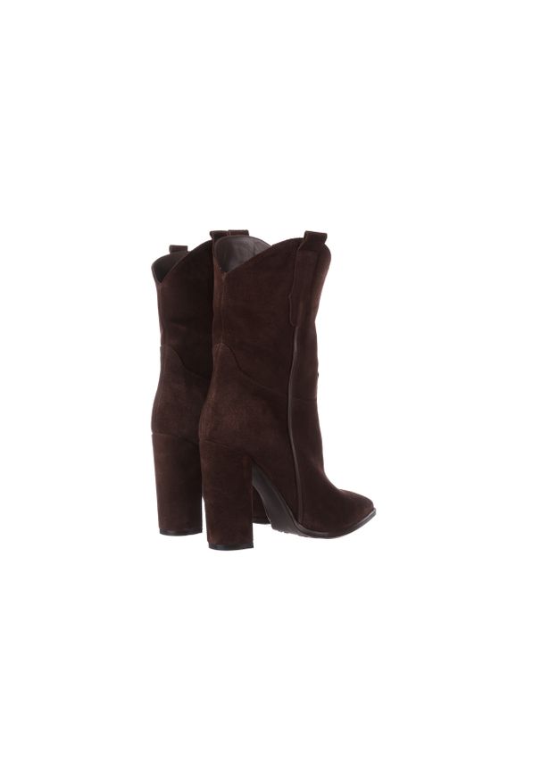 Botki Bayla-195 OZ-7337 Brown Suede 195017, Brąz, Skóra naturalna. Okazja: na co dzień. Zapięcie: bez zapięcia. Kolor: brązowy. Materiał: skóra. Szerokość cholewki: normalna. Obcas: na obcasie. Styl: casual, klasyczny. Wysokość obcasa: średni
