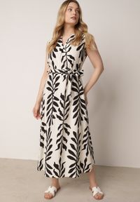 Born2be - Czarna Pudełkowa Sukienka Wiskozowa Bez Rękawów z Wiązanym Paskiem Fontalin. Okazja: na co dzień, do pracy. Kolor: czarny. Materiał: wiskoza. Długość rękawa: bez rękawów. Styl: boho, casual, elegancki #1