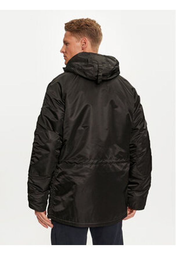 Alpha Industries Kurtka zimowa 103141 Czarny Regular Fit. Kolor: czarny. Materiał: syntetyk. Sezon: zima