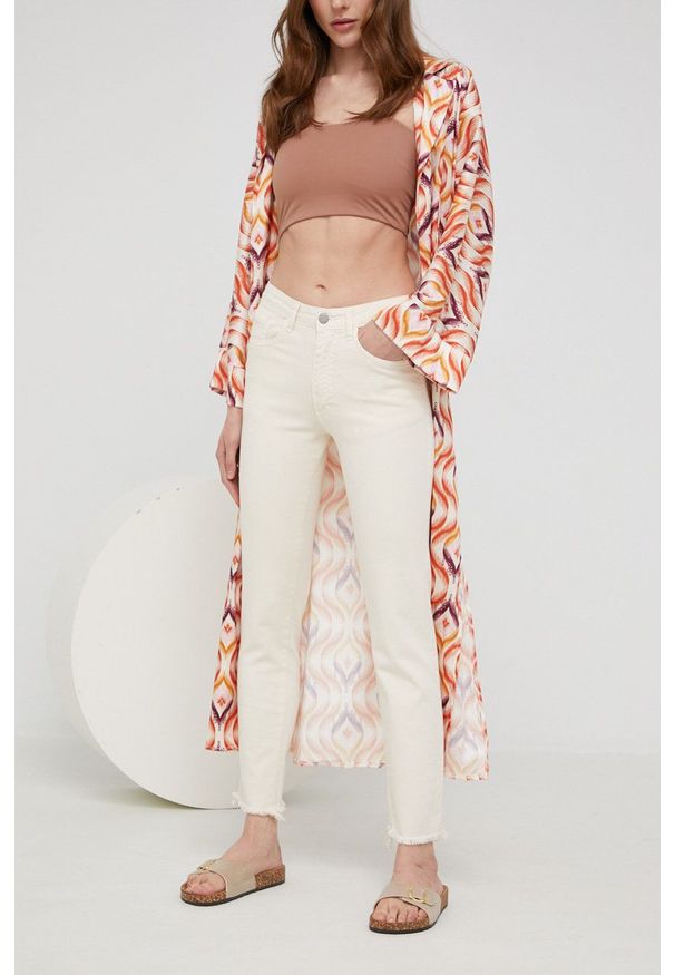 Answear Lab jeansy damskie kolor beżowy high waist. Stan: podwyższony. Kolor: beżowy. Styl: wakacyjny