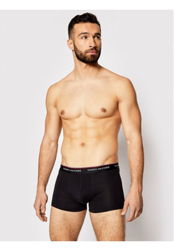 TOMMY HILFIGER - Tommy Hilfiger Komplet 3 par bokserek 3P Trunk 1U87903842 Czarny. Kolor: czarny. Materiał: bawełna