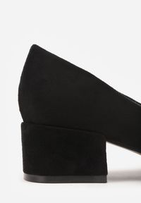 Renee - Czarne Czółenka na Słupku ze Skórzaną Wkładką Savirae. Okazja: na co dzień. Kolor: czarny. Materiał: skóra. Obcas: na słupku. Styl: casual, klasyczny, elegancki. Wysokość obcasa: niski #8