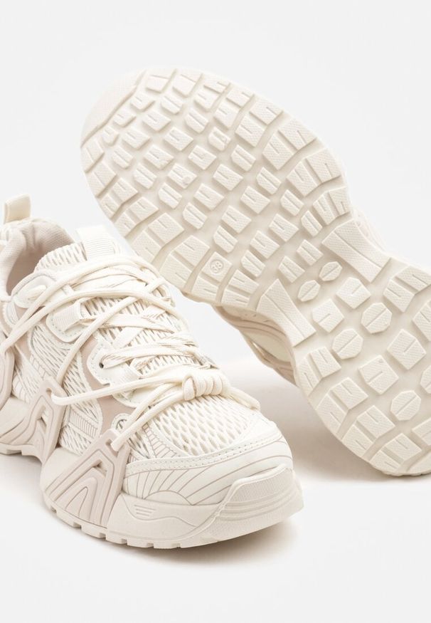 Renee - Beżowe Sneakersy z Designerskim Sznurowaniem Nuritha. Okazja: na co dzień. Kolor: beżowy. Materiał: skóra. Obcas: na platformie