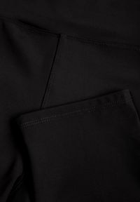 Born2be - Czarne Gładkie Legginsy z Wysokim Stanem i Panelem Podkreślającym Talię Noseno. Okazja: na co dzień. Stan: podwyższony. Kolekcja: plus size. Kolor: czarny. Długość: krótkie. Wzór: gładki. Styl: casual, sportowy #7