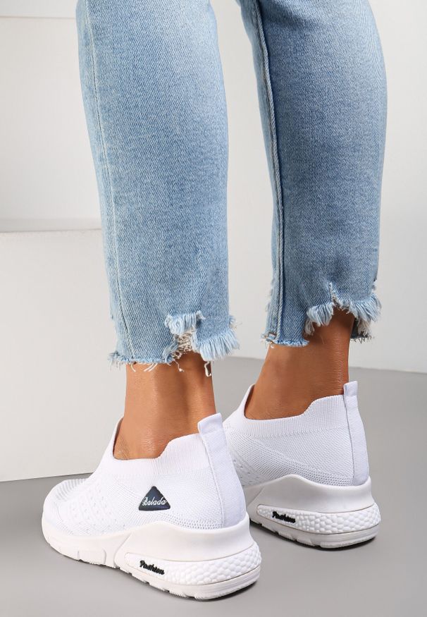 Born2be - Białe Buty Sportowe Artista. Kolor: biały. Materiał: materiał. Szerokość cholewki: normalna. Wzór: aplikacja. Obcas: na koturnie