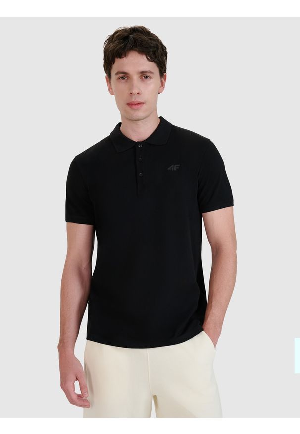 4f - 4F Koszulka polo regular męska - czarna L. Okazja: na co dzień. Typ kołnierza: polo. Kolor: czarny. Materiał: jersey, dzianina, bawełna. Wzór: ze splotem, gładki. Styl: casual, sportowy, klasyczny