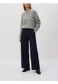 Reserved - Szerokie spodnie z kantem - granatowy. Kolor: niebieski. Materiał: tkanina, wiskoza
