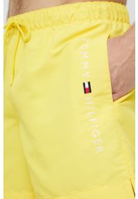 TOMMY HILFIGER - Tommy Hilfiger szorty kąpielowe kolor żółty. Kolor: żółty. Materiał: tkanina, poliester #2