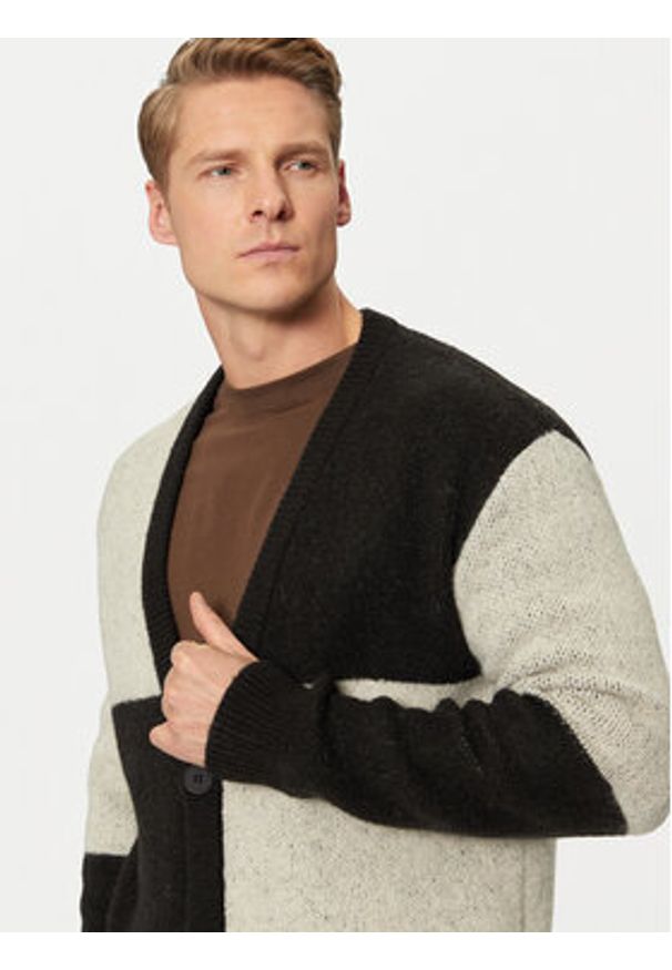 !SOLID - Solid Kardigan Manning 21108282 Czarny Regular Fit. Kolor: czarny. Materiał: syntetyk