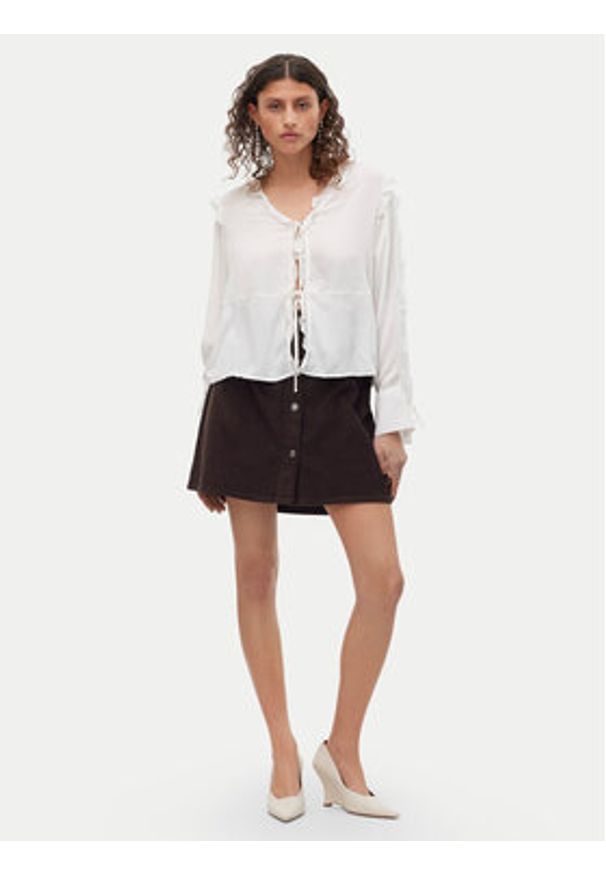 Vero Moda Spódnica mini Etta 10315342 Brązowy Regular Fit. Kolor: brązowy. Materiał: bawełna
