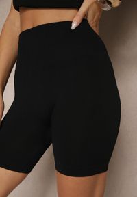 Renee - Czarne Prążkowane Szorty Bikery High Waist Rallivia. Okazja: na co dzień. Stan: podwyższony. Kolor: czarny. Materiał: prążkowany. Styl: casual #4