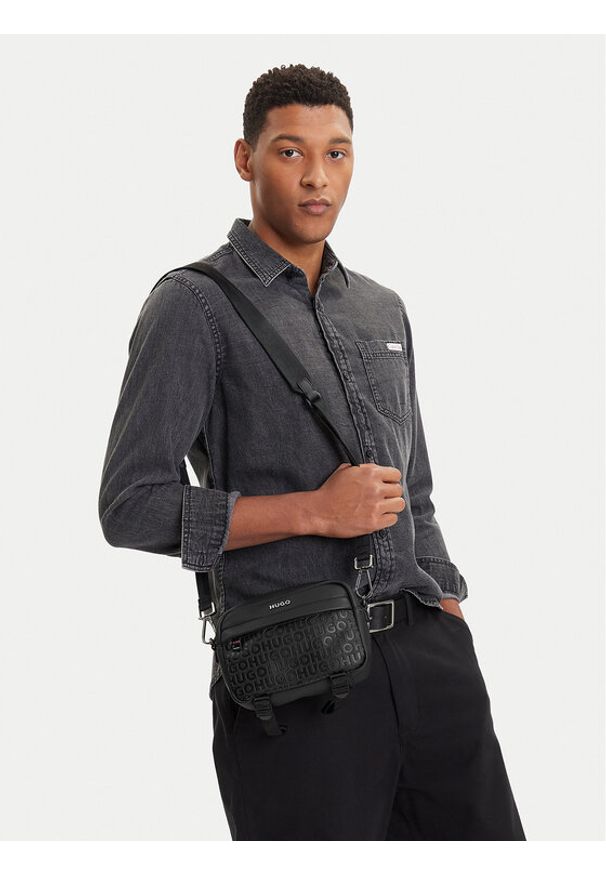 Hugo - HUGO Saszetka 50547406 Czarny. Kolor: czarny. Materiał: skóra