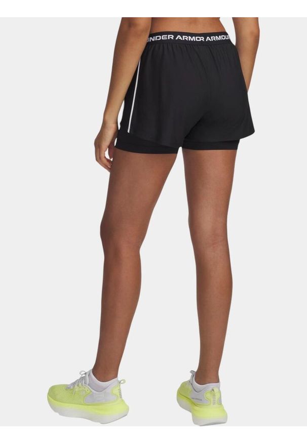 Spodenki treningowe damskie Under Armour Tech Play Up 2in1. Kolor: czarny