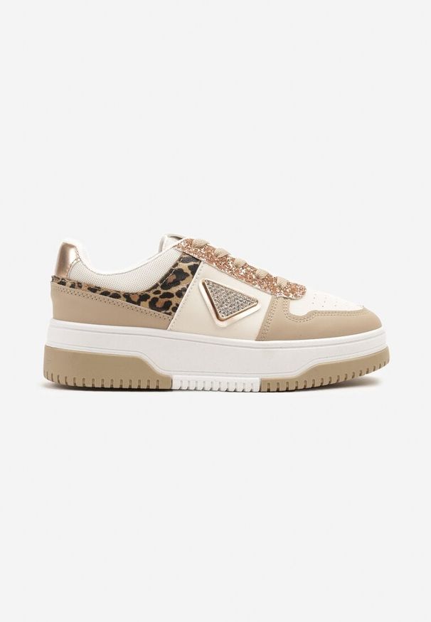 Born2be - Ciemnobeżowe Sneakersy Ozdobione Brokatem Cyrkoniami i Perforacją Tillitara. Okazja: na co dzień. Kolor: beżowy. Materiał: jeans. Wzór: aplikacja. Obcas: na obcasie. Wysokość obcasa: niski