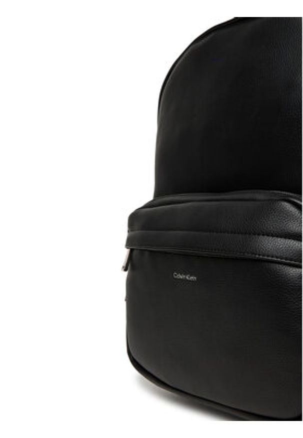Calvin Klein Plecak Raised Round Backpack LV04D3155G Czarny. Kolor: czarny. Materiał: skóra
