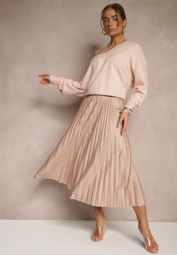 Renee - Jasnobeżowa Plisowana Spódnica Rozkloszowana z Gumką w Talii Noriri. Okazja: na co dzień. Kolor: beżowy. Styl: klasyczny, casual, elegancki