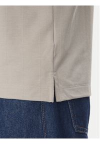 Calvin Klein Polo LV04LB220G Beżowy Regular Fit. Typ kołnierza: polo. Kolor: beżowy. Materiał: syntetyk, wiskoza #4