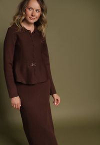 Born2be - Brązowy Komplet Garsonka z Wiskozą Marynarka z Paskiem i Ołówkowa Spódnica Zaise. Kolor: brązowy. Materiał: wiskoza #3