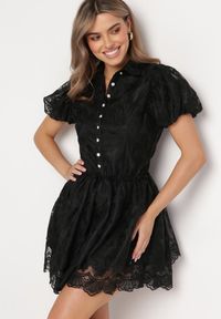 Born2be - Czarna Koronkowa Sukienka Mini w Kwiaty z Bufiastymi Rękawami Cervi. Kolor: czarny. Materiał: koronka. Wzór: kwiaty. Długość: mini #6