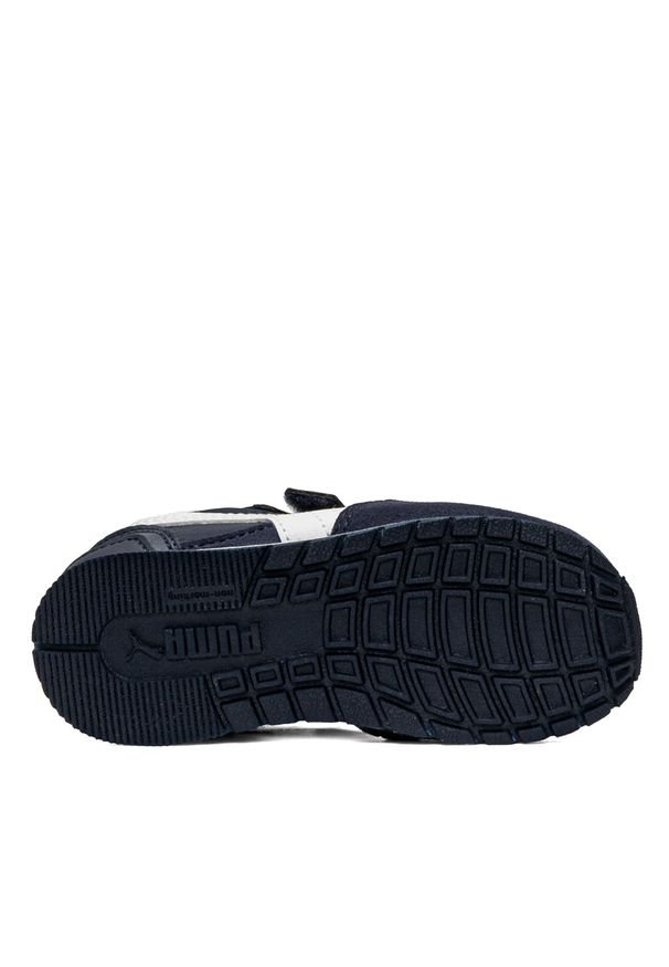 Sneakersy dziecięce granatowe Puma ST Runner v3 NL V Inf. Okazja: na uczelnię. Kolor: niebieski. Materiał: skóra ekologiczna, guma. Szerokość cholewki: normalna. Wzór: aplikacja