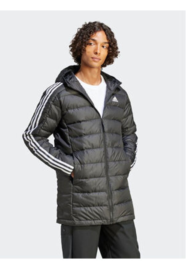 Adidas - adidas Kurtka puchowa Essentials 3-Stripes HZ8522 Czarny Regular Fit. Kolor: czarny. Materiał: syntetyk, puch