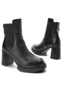 Czarne Botki Lemar Ocieplane Skórzane Buty Na Obcasie. Kolor: czarny. Materiał: skóra. Szerokość cholewki: normalna. Sezon: jesień. Obcas: na obcasie. Styl: elegancki. Wysokość obcasa: średni #6
