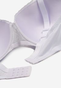 Renee - Biały Biustonosz Full Cup z Koronki Ozdobiony Cyrkoniową Zawieszką Eanessa. Kolor: biały. Materiał: koronka. Wzór: aplikacja, koronka #3