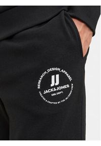 Jack & Jones - Jack&Jones Spodnie dresowe Gordon 12249904 Czarny Regular Fit. Kolor: czarny. Materiał: bawełna