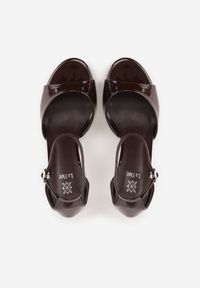 Renee - Brązowe Eleganckie Sandały na Szpilce z Paskiem z Klamerką Berose. Zapięcie: pasek. Kolor: brązowy. Obcas: na szpilce. Styl: elegancki. Wysokość obcasa: średni #5