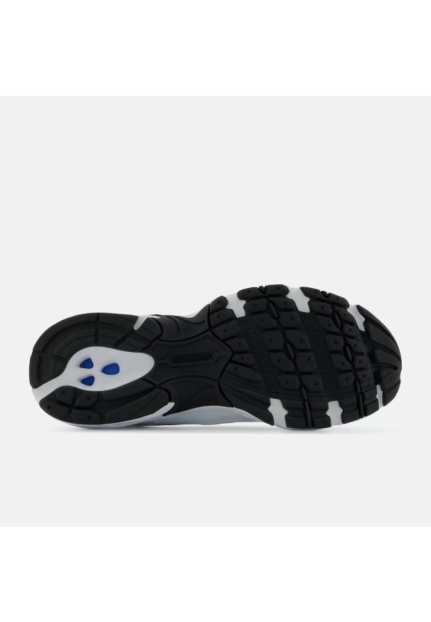 New Balance 530 MR530EWB Sneakersy unisex. Kolor: biały. Materiał: syntetyk, materiał. Szerokość cholewki: normalna