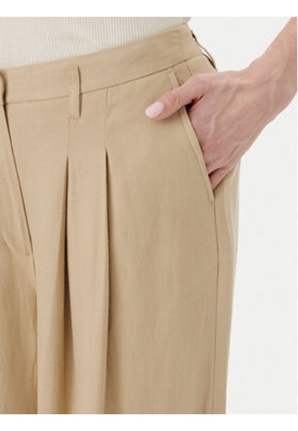 Herskind Spodnie materiałowe 5503840 Beżowy Regular Fit. Kolor: beżowy. Materiał: wiskoza