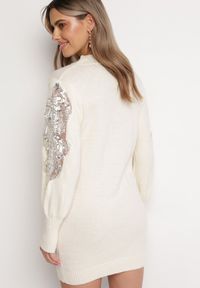 Born2be - Jasnobeżowy Sweter z Okrągłym Dekoltem i Siateczkową Wstawką z Cekinami Zepirra. Kolor: beżowy. Długość rękawa: długi rękaw. Wzór: aplikacja. Styl: klasyczny #3
