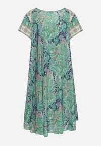 Born2be - Zielona Wiskozowa Sukienka o Rozkloszowanym Kroju w Stylu Boho Melnea. Typ kołnierza: dekolt w łódkę. Kolor: zielony. Materiał: wiskoza. Długość rękawa: krótki rękaw. Sezon: lato. Styl: boho #5