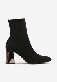Born2be - Czarne Botki Vices ze Skarpetkową Cholewką na Metalicznym Słupku Wadvira. Okazja: na co dzień. Zapięcie: bez zapięcia. Kolor: czarny. Materiał: jeans. Szerokość cholewki: normalna. Obcas: na słupku. Styl: casual, elegancki