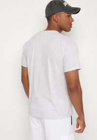Born2be - Szara Bawełniana Koszulka T-shirt w Stylu Basic Malorisa. Okazja: na co dzień. Kolor: szary. Materiał: bawełna. Styl: klasyczny, casual, elegancki #4