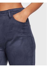 Guess Spodnie materiałowe Kelly W3RA0M WE0L0 Granatowy Straight Fit. Kolor: niebieski. Materiał: syntetyk #5