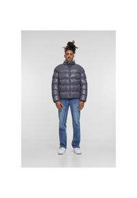 Kurtka puchowa z zamkiem przy szyi Urban Classics. Kolor: szary, beżowy, wielokolorowy. Materiał: puch #1