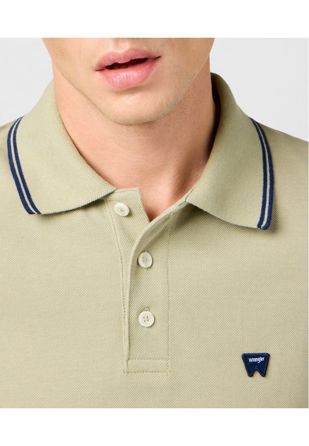 Wrangler - MESKA KOSZULKA WRANGLER POLO SHIRT TEA 112362829. Typ kołnierza: polo