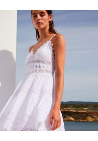 CHARO RUIZ IBIZA - Krótka sukienka z koronką Rachel. Kolor: biały. Materiał: koronka. Długość rękawa: na ramiączkach. Wzór: koronka. Długość: mini #2