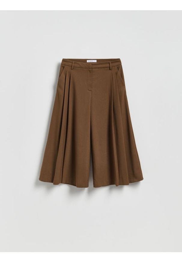 Reserved - Spodnie culotte - brązowy. Kolor: brązowy. Materiał: tkanina, wiskoza