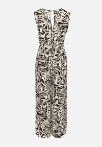 Born2be - Czarno-Biały Kombinezon na Szerokich Ramiączkach z Dekoltem w Serek i Długimi Nogawkami Xadia. Okazja: na randkę, na co dzień. Kolor: czarny. Długość rękawa: na ramiączkach. Długość: długie. Styl: casual, klasyczny #2