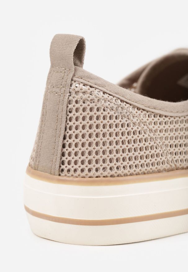 Born2be - Ciemnobeżowe Klasyczne Trampki z Ażurową Cholewką Volirae. Kolor: beżowy. Materiał: jeans. Szerokość cholewki: normalna. Wzór: ażurowy. Sezon: wiosna, lato. Styl: klasyczny