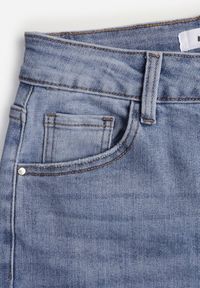 Renee - Niebieskie Jeansy Dzwony Bootcut High Waist z Bawełną Urilyss. Stan: podwyższony. Kolor: niebieski. Długość: krótkie. Sezon: wiosna. Styl: klasyczny #3