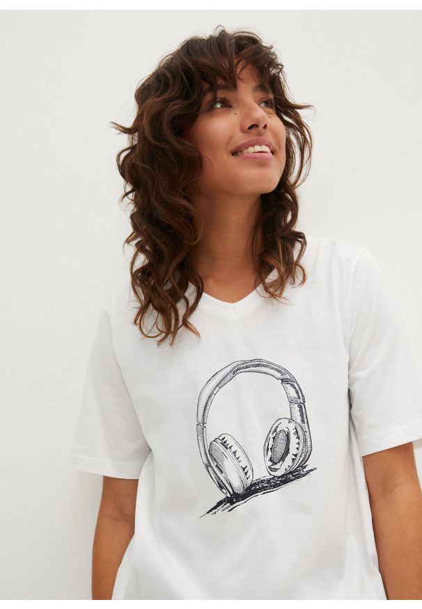 bonprix - Długi shirt z nadrukiem. Kolor: biały. Długość: długie. Wzór: nadruk